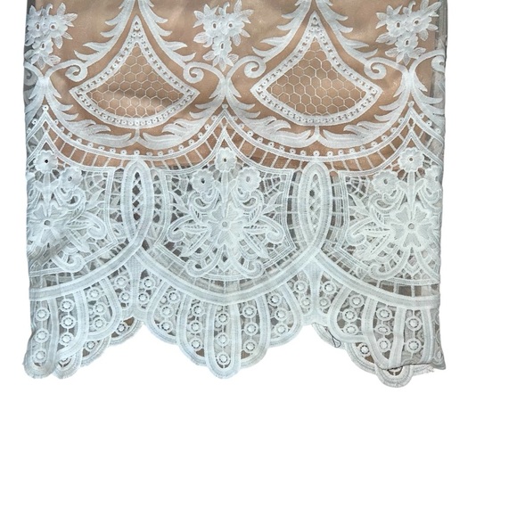 Lulu's White Sheath Halter Dress NWT size medium - Picture 6 of 11